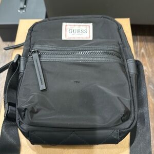 Bag, Guess Los Angeles, crossbody bag. Preowned